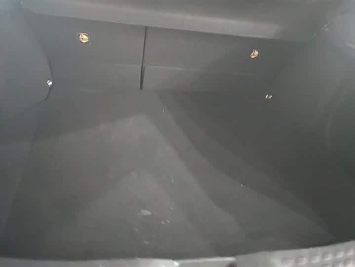 Фото 4 - Toyota C-HR