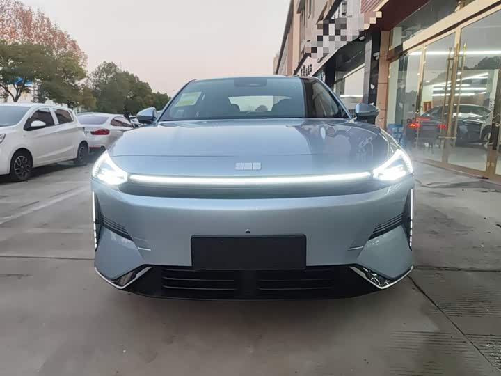 Фото 3 - Geely Galaxy L6