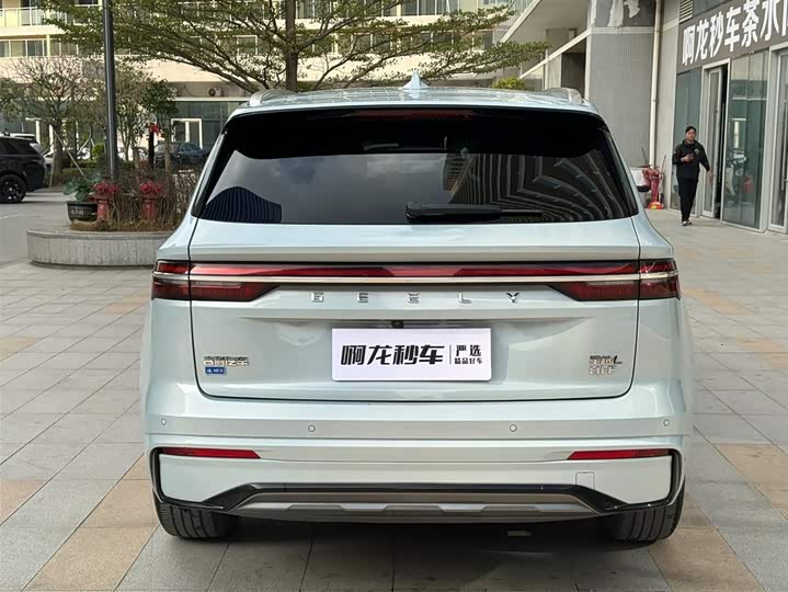 Фото 4 - Geely Monjaro