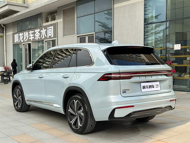 Фото 5 - Geely Monjaro