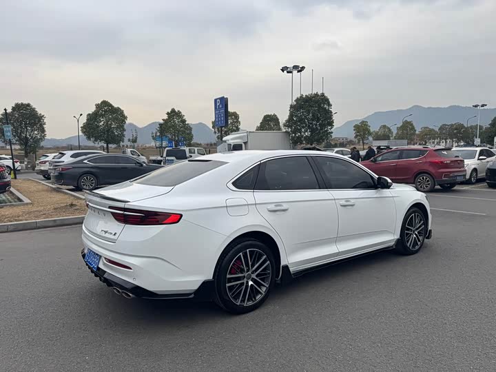 Фото 5 - Geely Preface