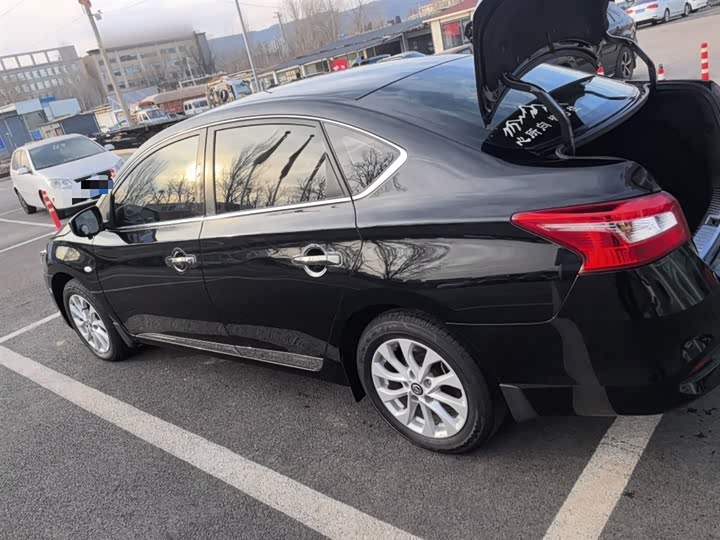 Фото 5 - Nissan Sylphy