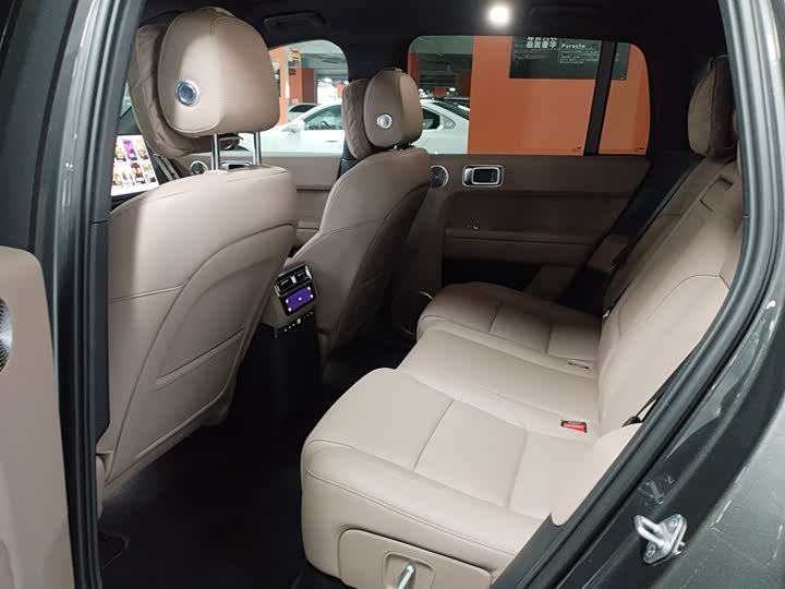 Фото 7 - LiXiang L6