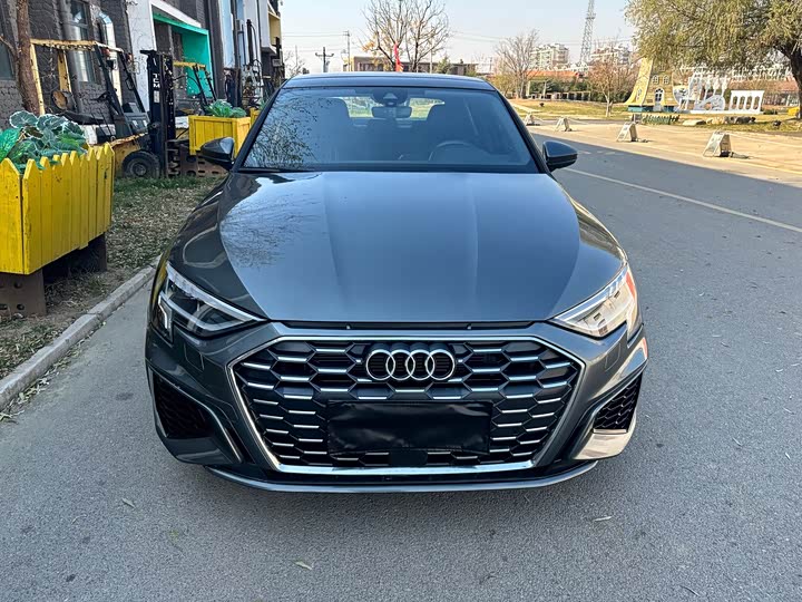 Фото 2 - Audi A3