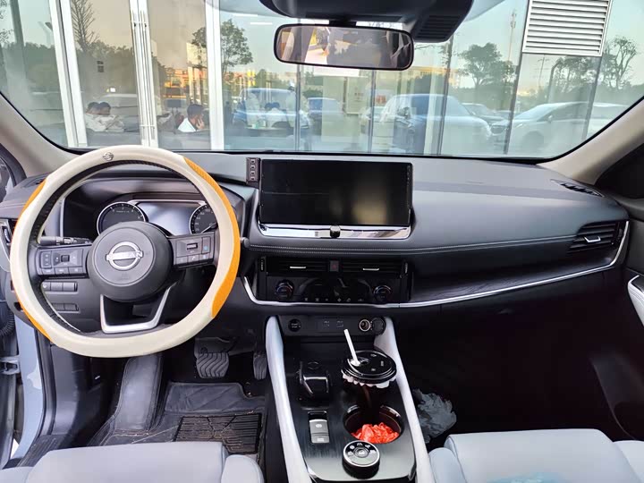 Фото 9 - Nissan X-Trail