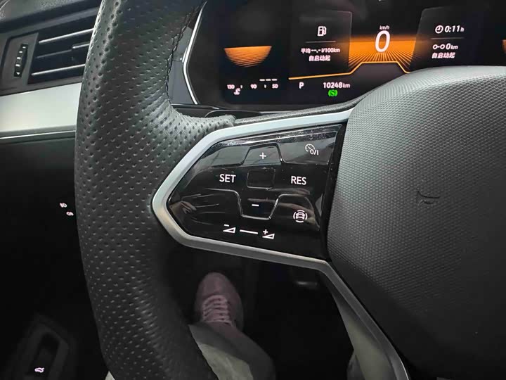 Фото 8 - Volkswagen Magotan