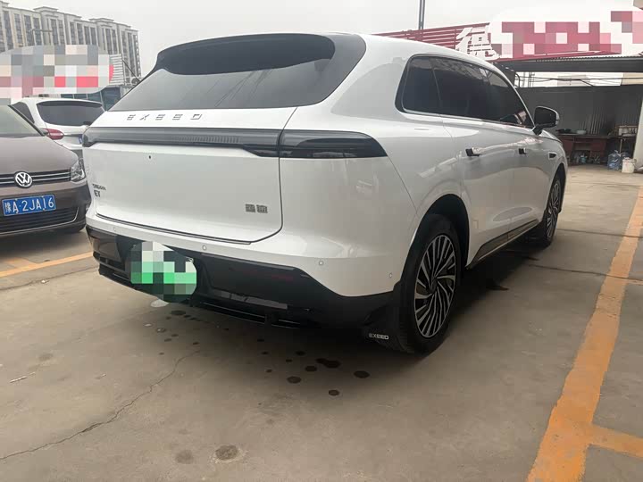 Фото 9 - Exeed Sterra ET