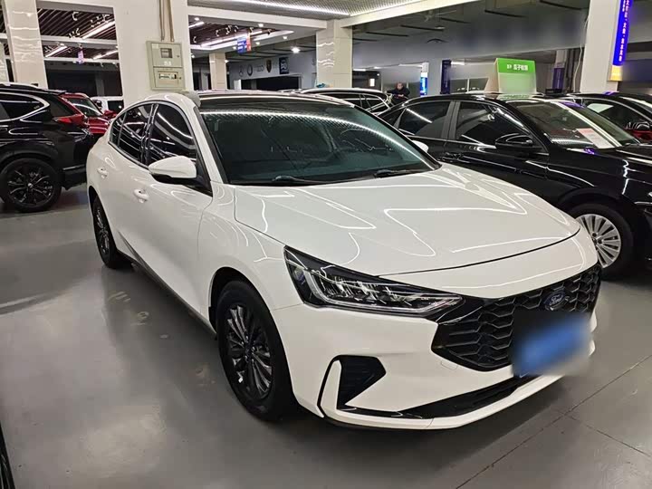 Фото 4 - Ford Focus