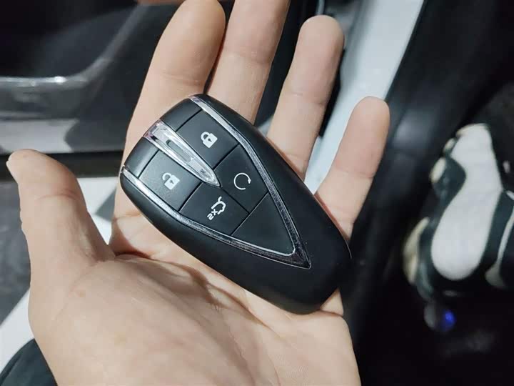 Фото 9 - Changan CS75 Plus