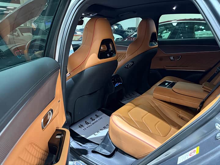 Фото 5 - BYD Han