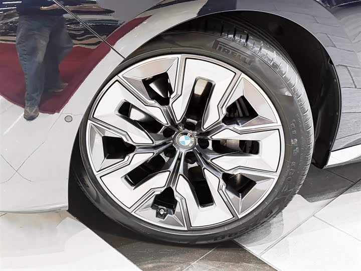 Фото 7 - BMW 7 Series