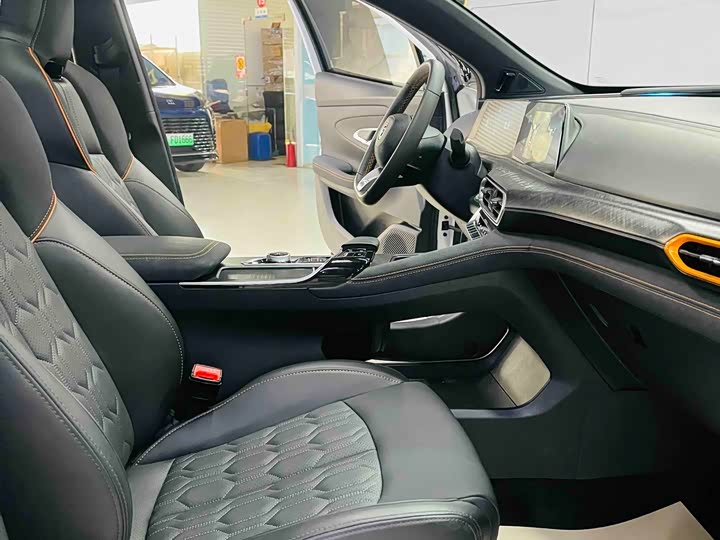 Фото 6 - Changan UNI-T