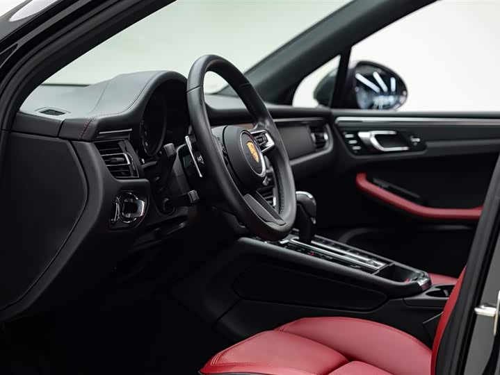 Фото 8 - Porsche Macan