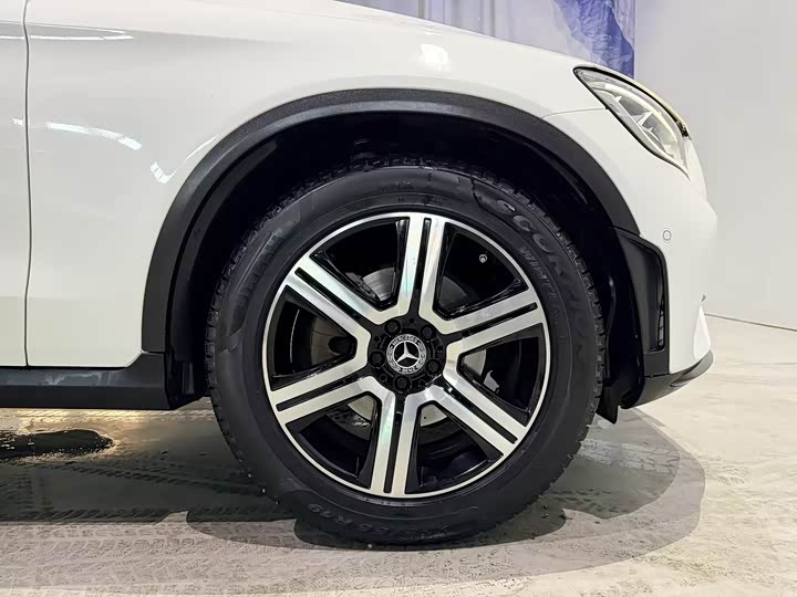 Фото 2 - Mercedes-Benz GLC-Class Coupe