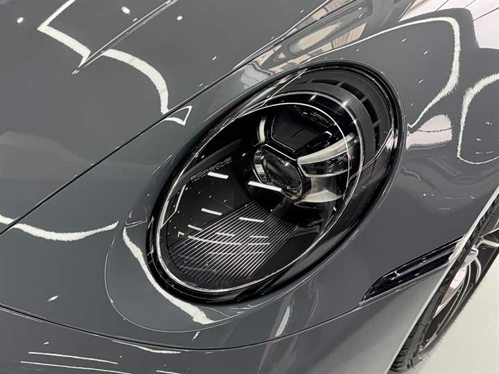 Фото 2 - Porsche 911