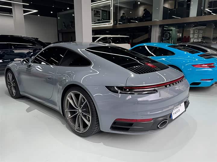 Фото 6 - Porsche 911