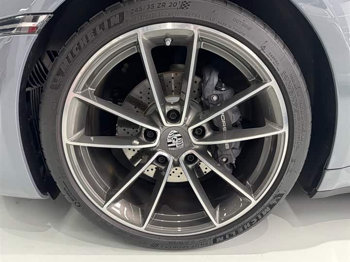 Фото 9 - Porsche 911