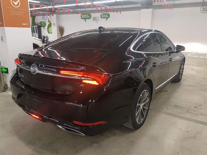 Фото 7 - Buick LaCrosse