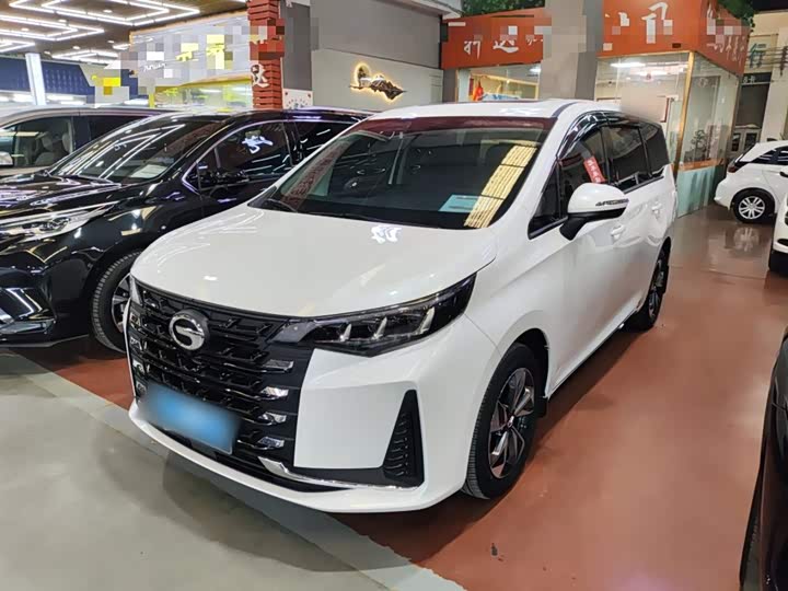 Фото 2 - GAC Trumpchi M6