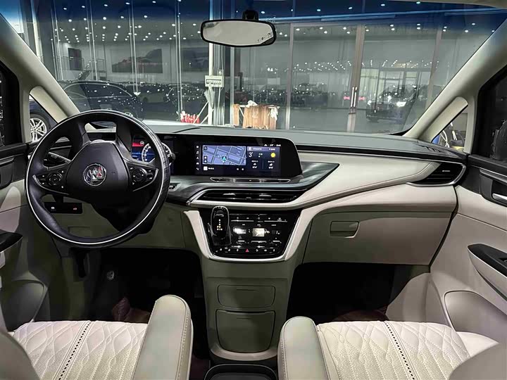 Фото 6 - Buick GL8 ES