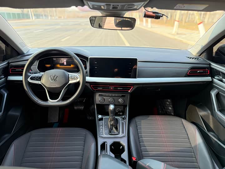 Фото 6 - Volkswagen Lavida