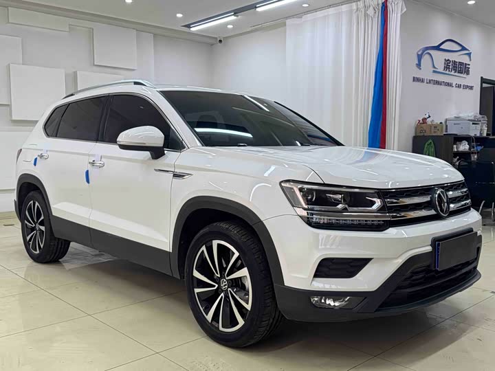 Фото 3 - Volkswagen Tharu