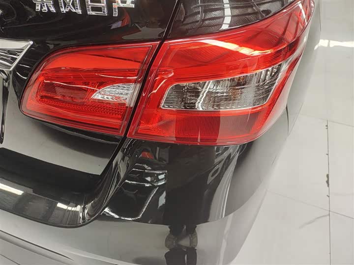 Фото 8 - Nissan Sylphy