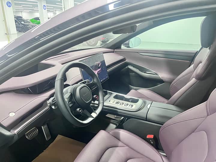 Фото 4 - Xiaomi SU7