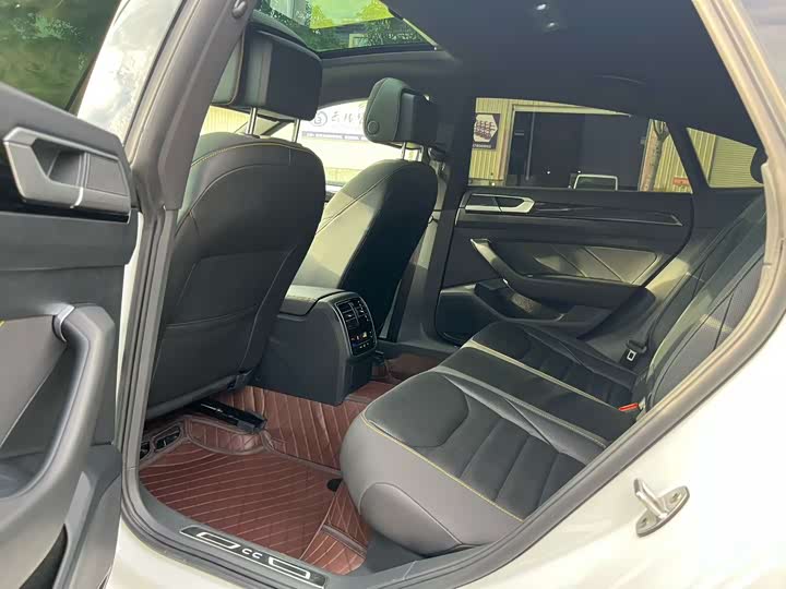 Фото 6 - Volkswagen CC