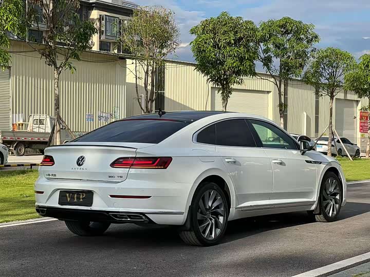 Фото 9 - Volkswagen CC