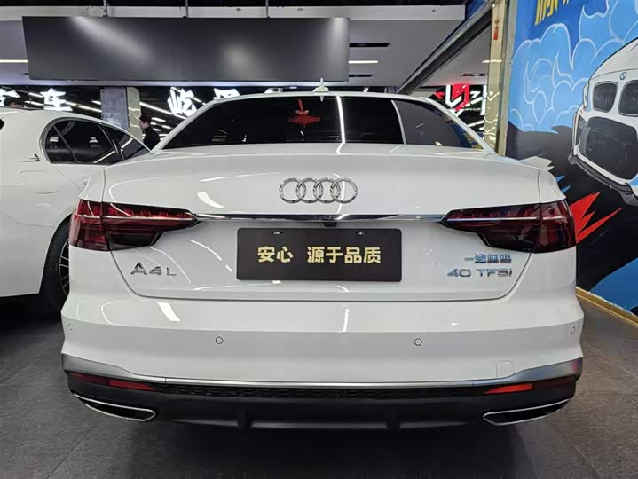 Фото 4 - Audi A4L