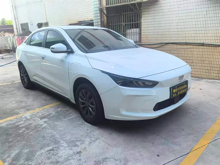 Фото 3 - Geely Geometry A