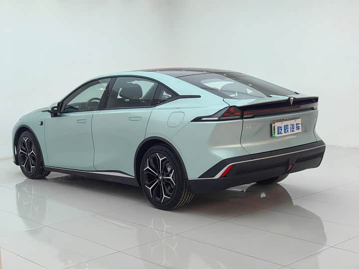 Фото 4 - Changan Deepal SL03