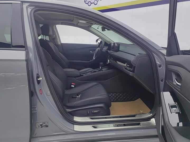 Фото 8 - Honda Inspire