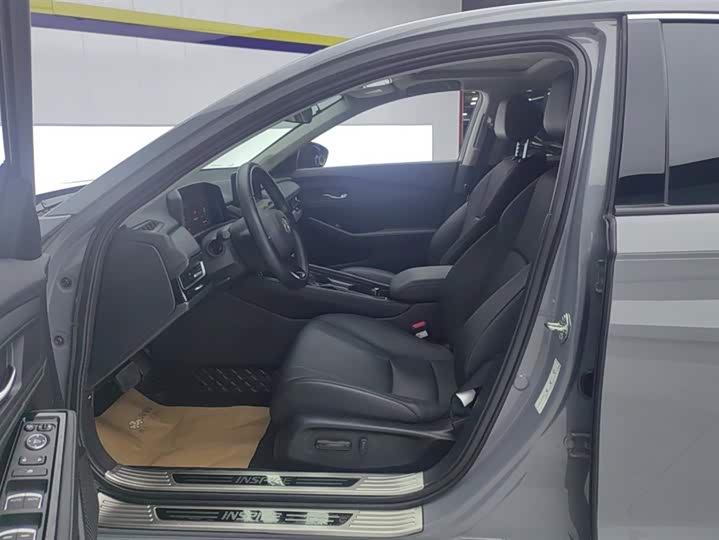 Фото 9 - Honda Inspire