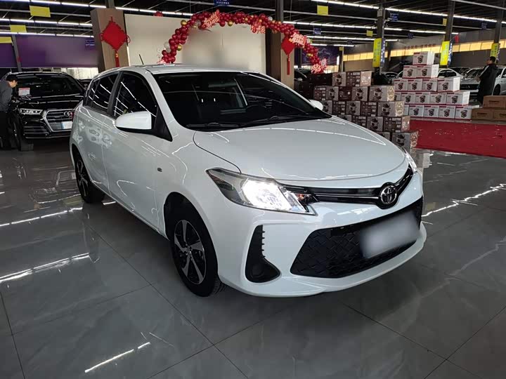 Фото 4 - Toyota Vios FS