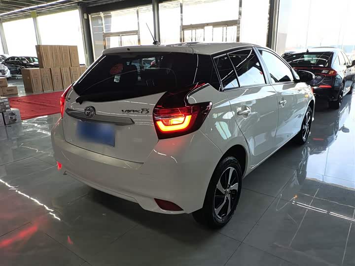 Фото 7 - Toyota Vios FS