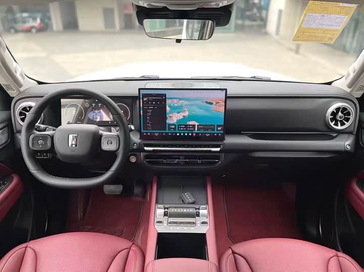 Фото 9 - Tank 300