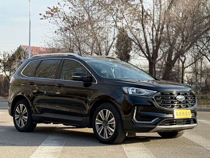 Фото 4 - Ford Edge