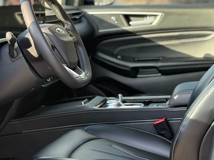 Фото 5 - Ford Edge