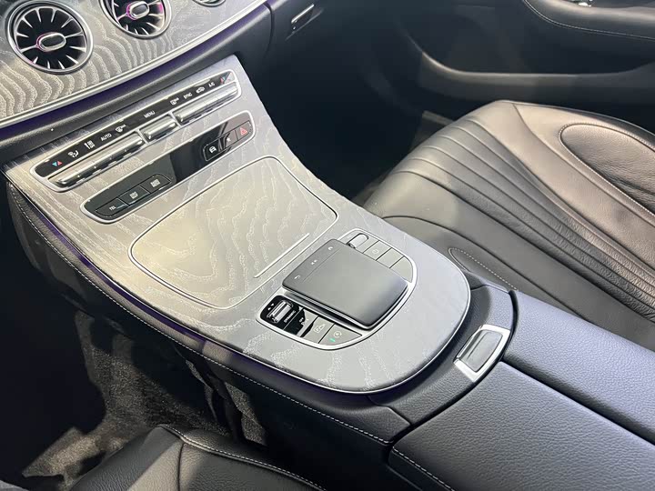 Фото 8 - Mercedes-Benz CLS-Class