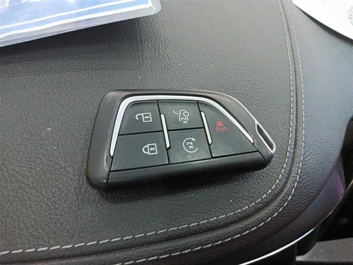 Фото 9 - Cadillac CT5