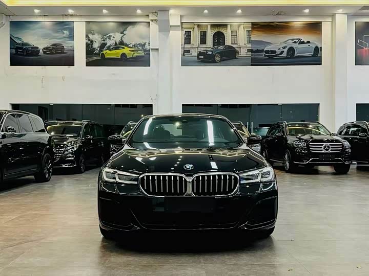 Фото 2 - BMW 5 Series