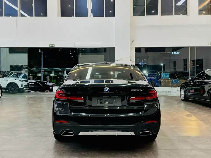 Фото 5 - BMW 5 Series