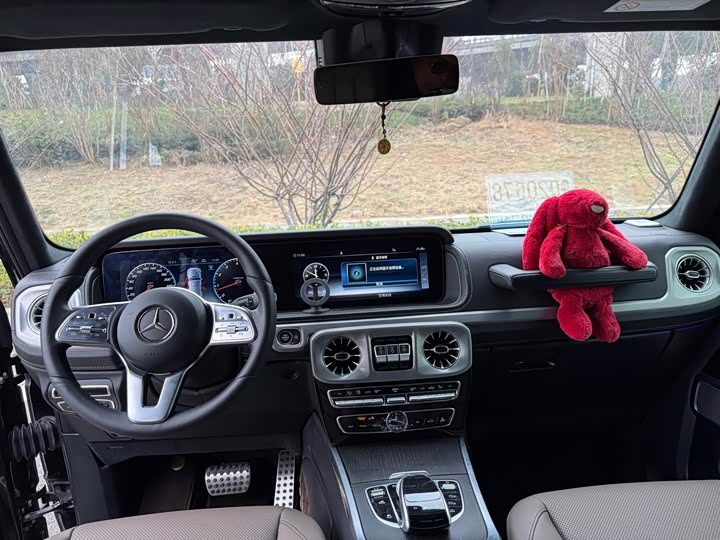 Фото 9 - Mercedes-Benz G-Class