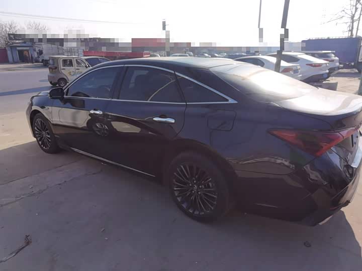 Фото 5 - Toyota Avalon