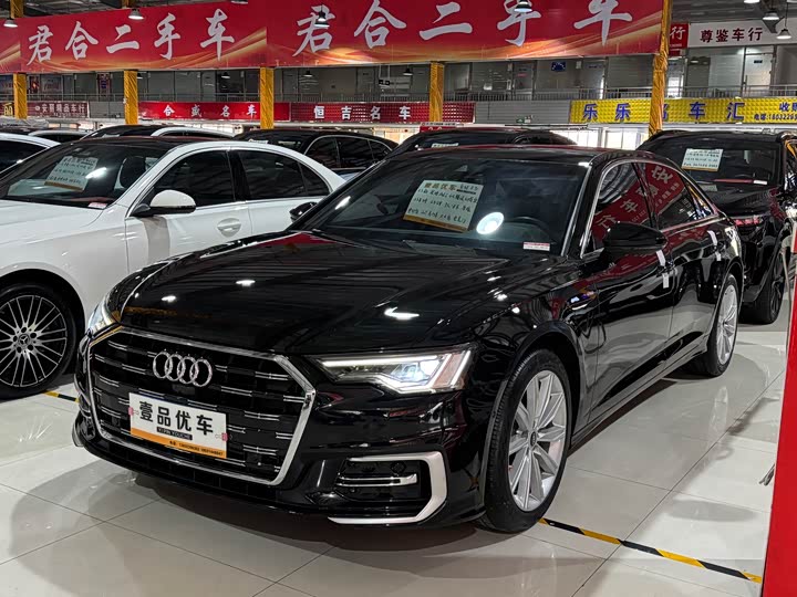 Фото 1 - Audi A6L