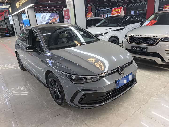 Фото 3 - Volkswagen Golf