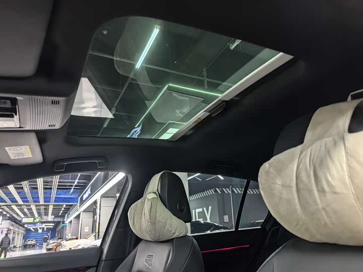 Фото 7 - Volkswagen Golf