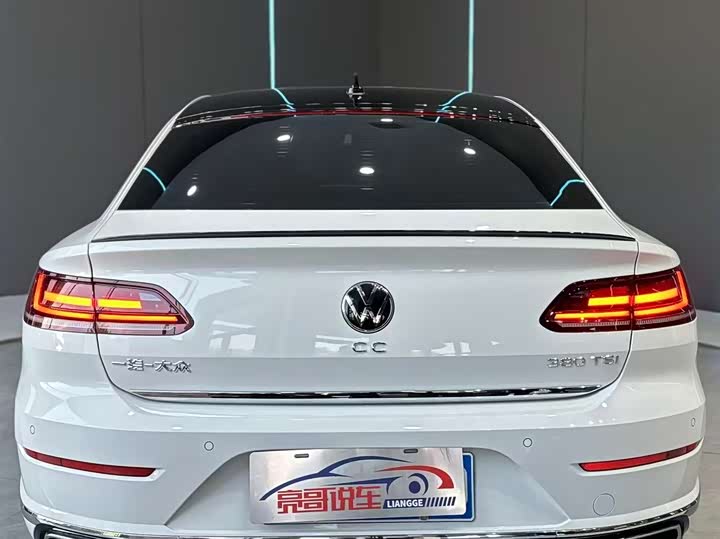 Фото 7 - Volkswagen CC